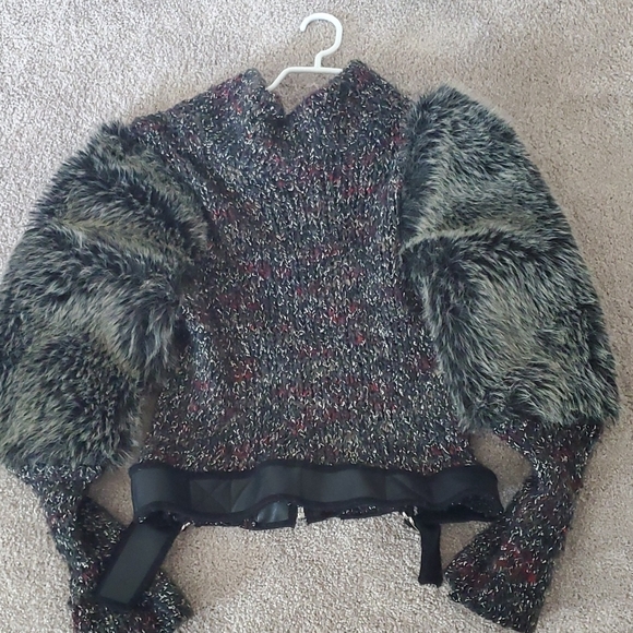 Faux fur jacket - Picture 2 of 3